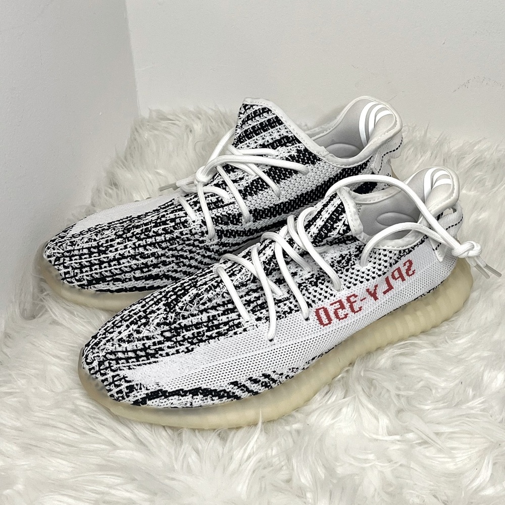 SOLD…..350 Adidas Sneakers in Box  New without Tags Women size 41